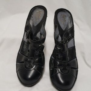 Clark Artisan Collection black heels